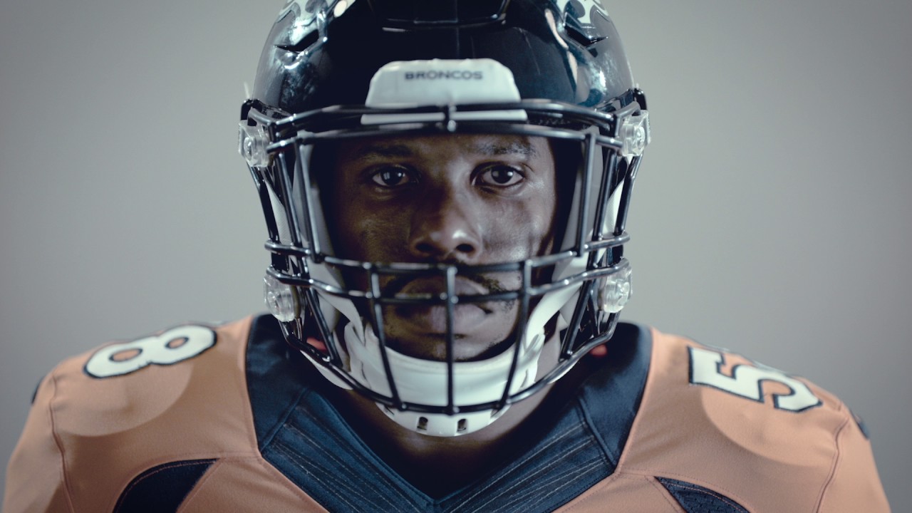 Madden NFL 17 Gameplay Trailer